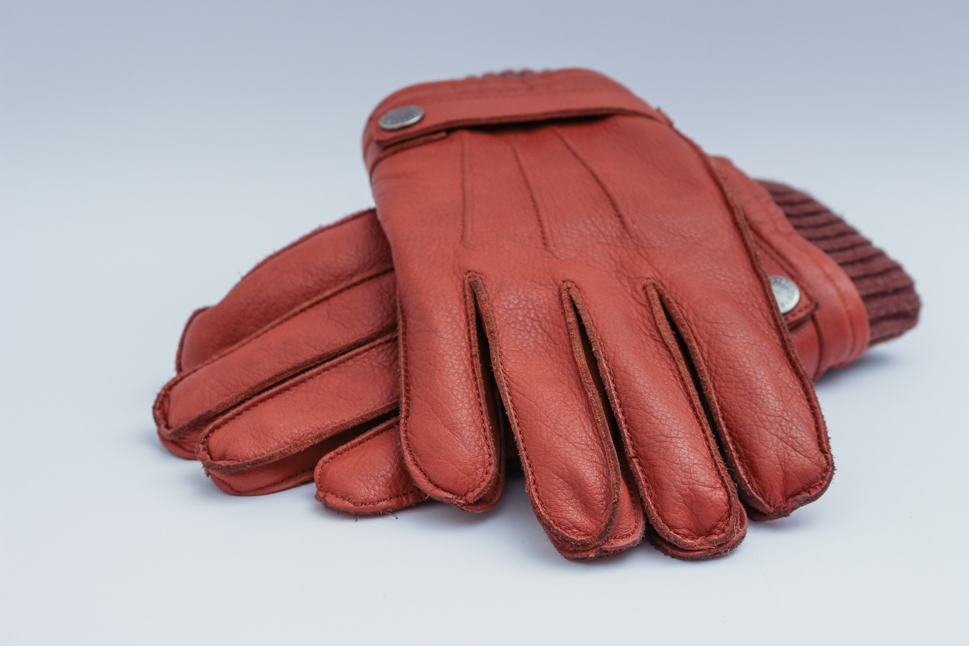 brown gloves