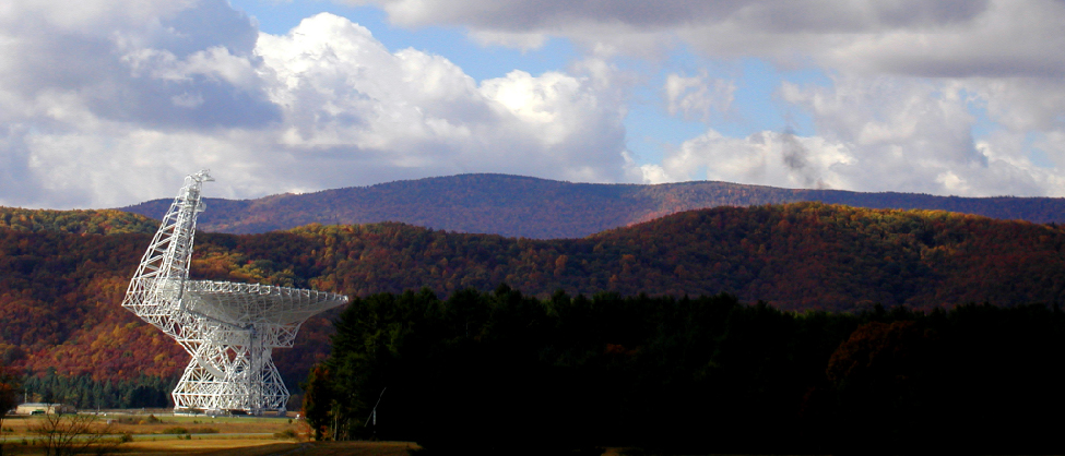 Photograph of the Robert C. Byrd radio telescope at Green Bank, West Virginia.